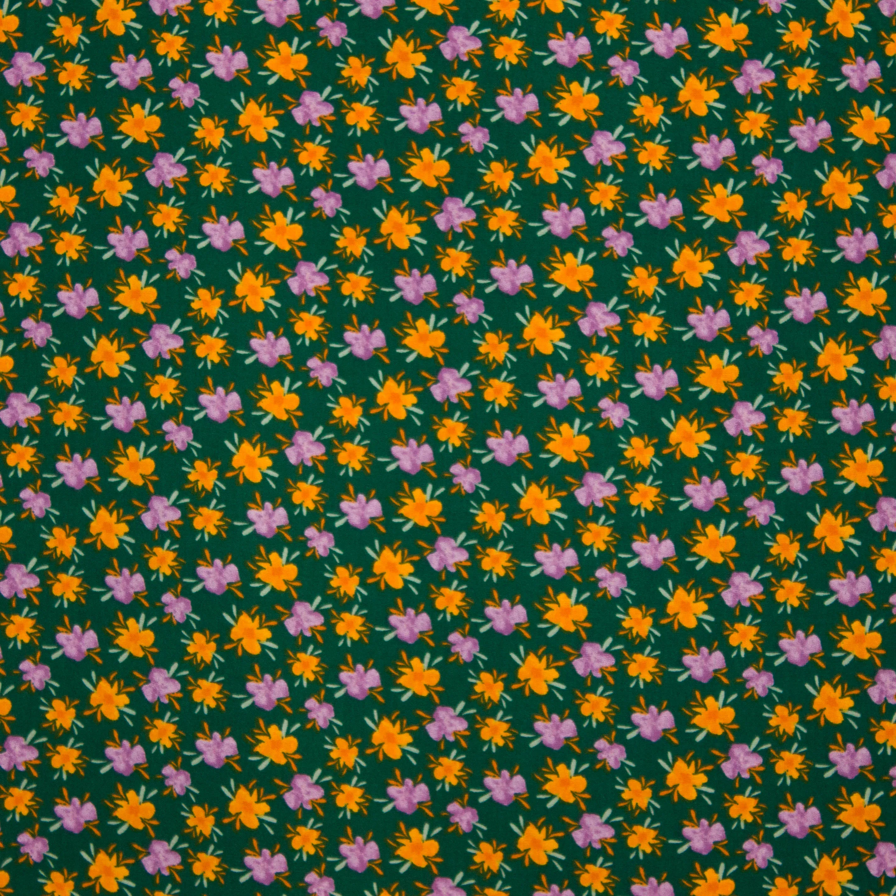 Viscose groen met roze en oranje bloemen